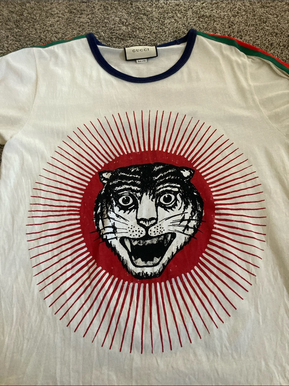 Gucci off white like new